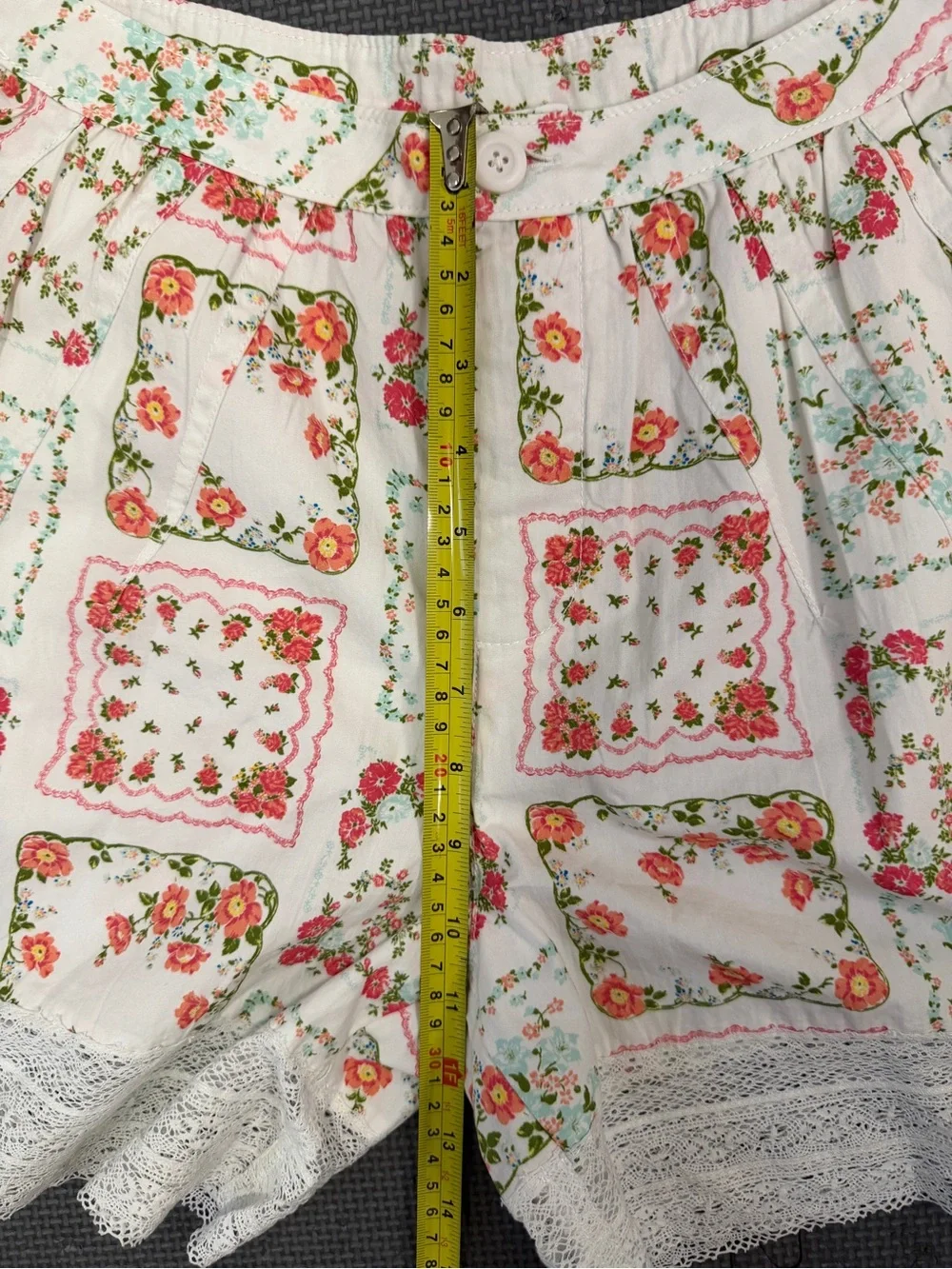 NWT Free People Blooming Lace Shorts- 2 (oversized) - White/Pink/Boho- MSRP $148